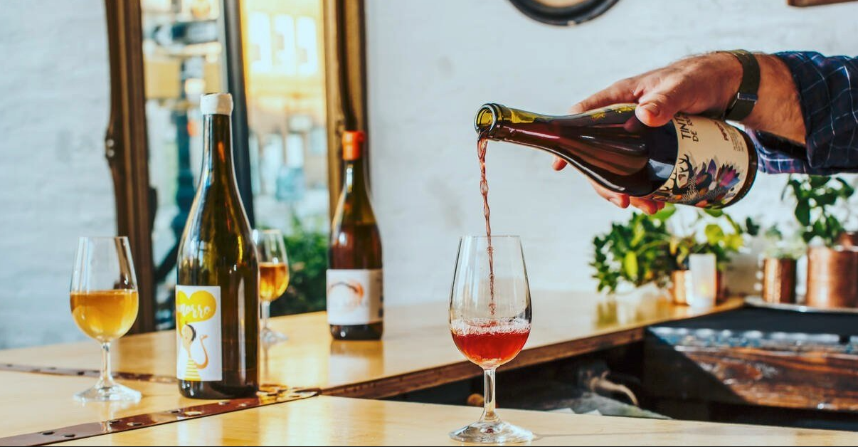 Unrooted Wines Banner